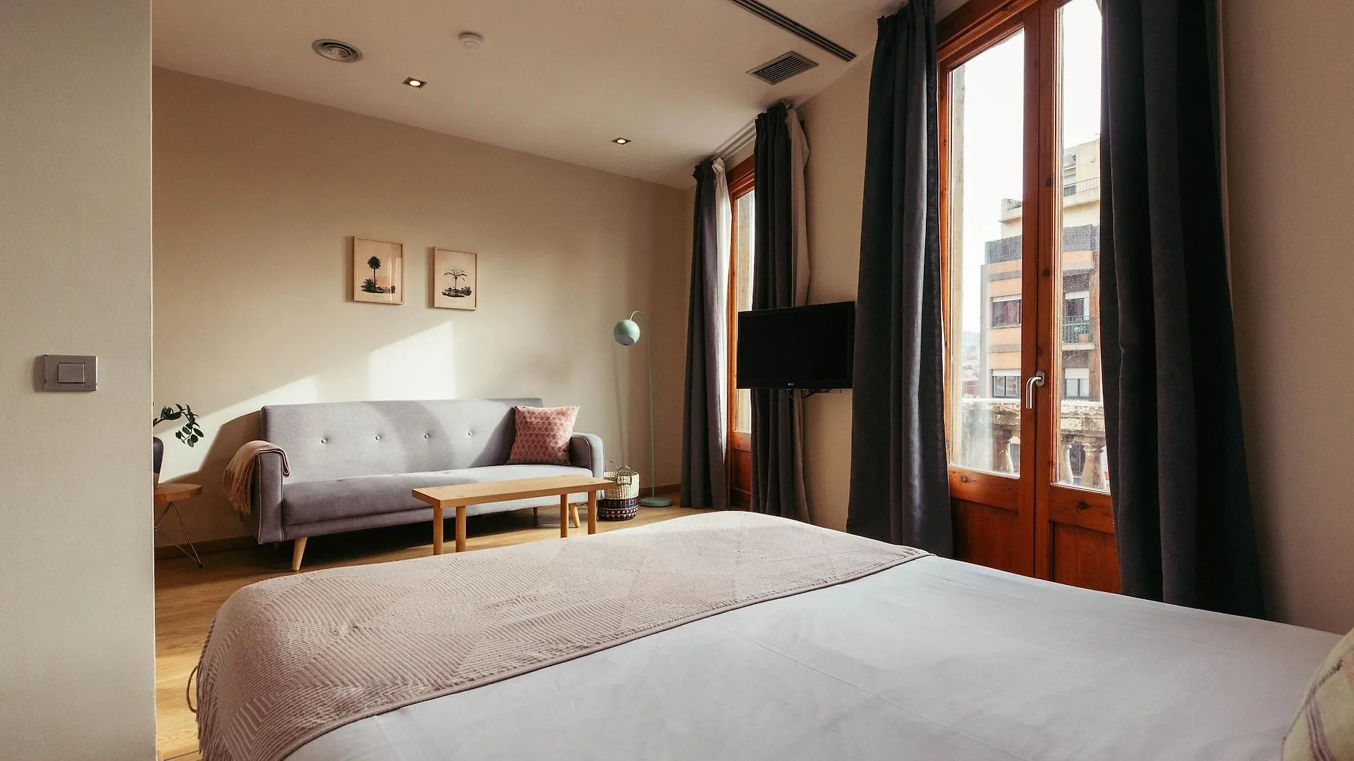 Casa Felipa Plaza Espana Barcelona